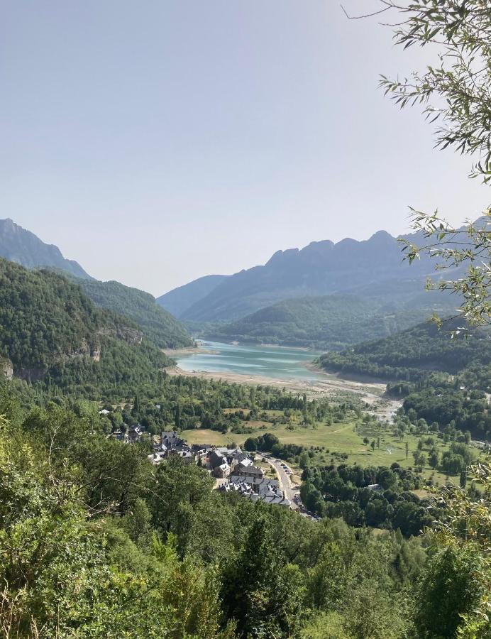 Casa Ega Lägenhet El Pueyo de Jaca Exteriör bild